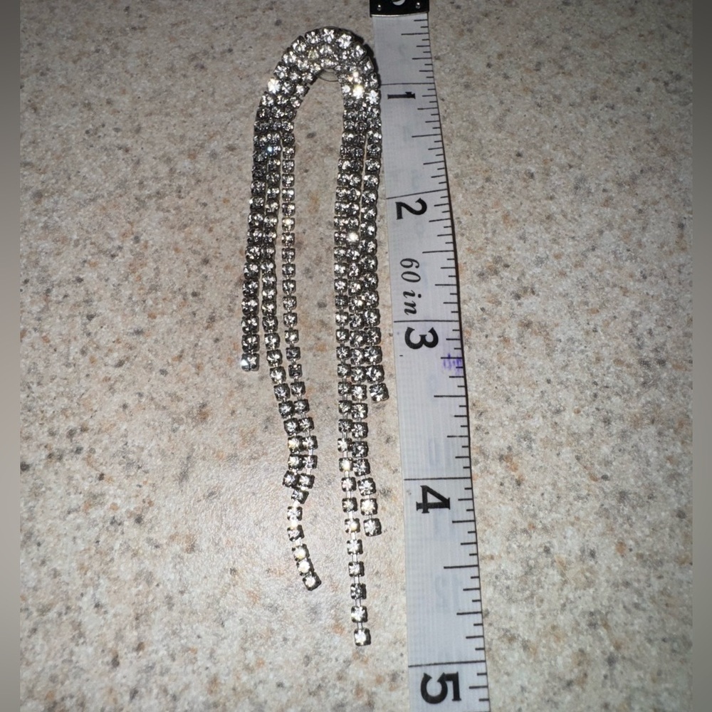 Elegant Silver Dangle Earrings - Picture 3 of 3